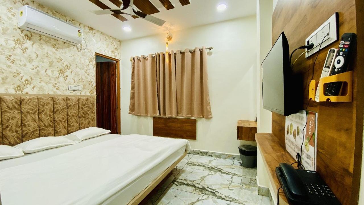 Hotel Malay Inn Ujjain Exterior foto